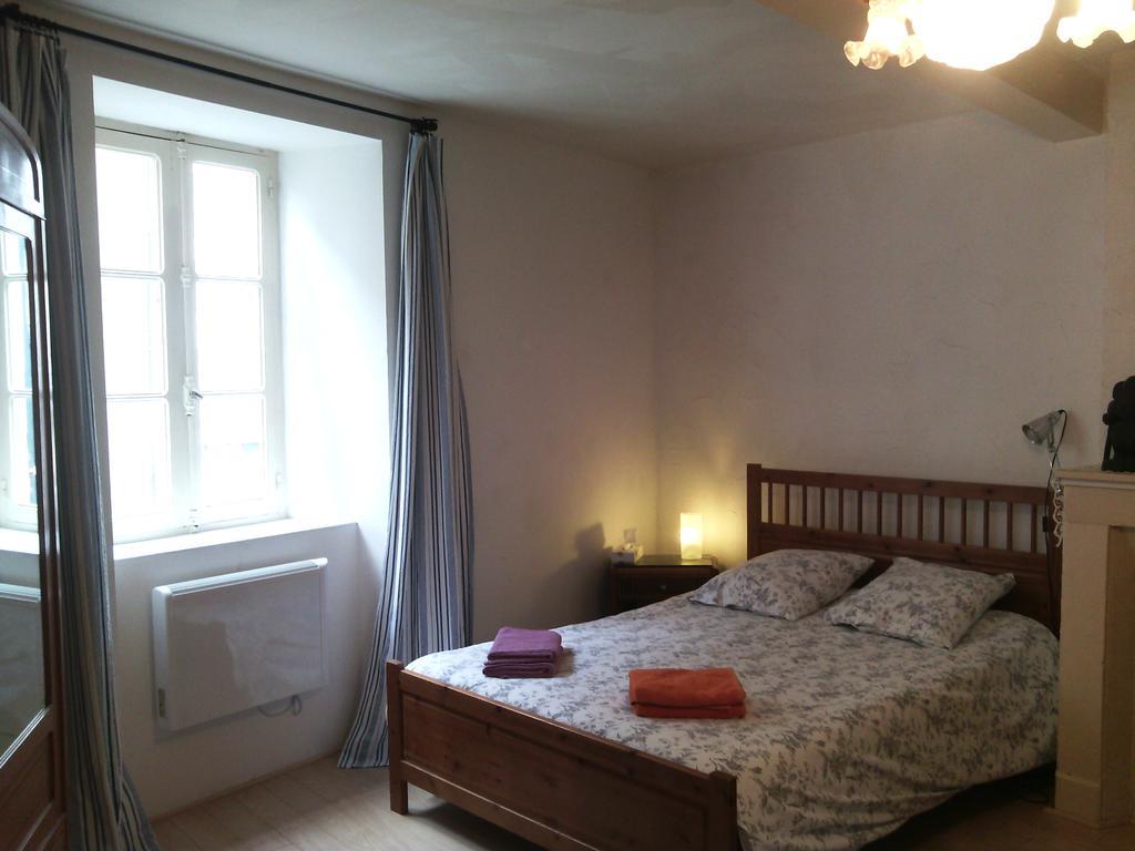 Au Chat Ronfleur Bagnères-de-Bigorre Chambre photo
